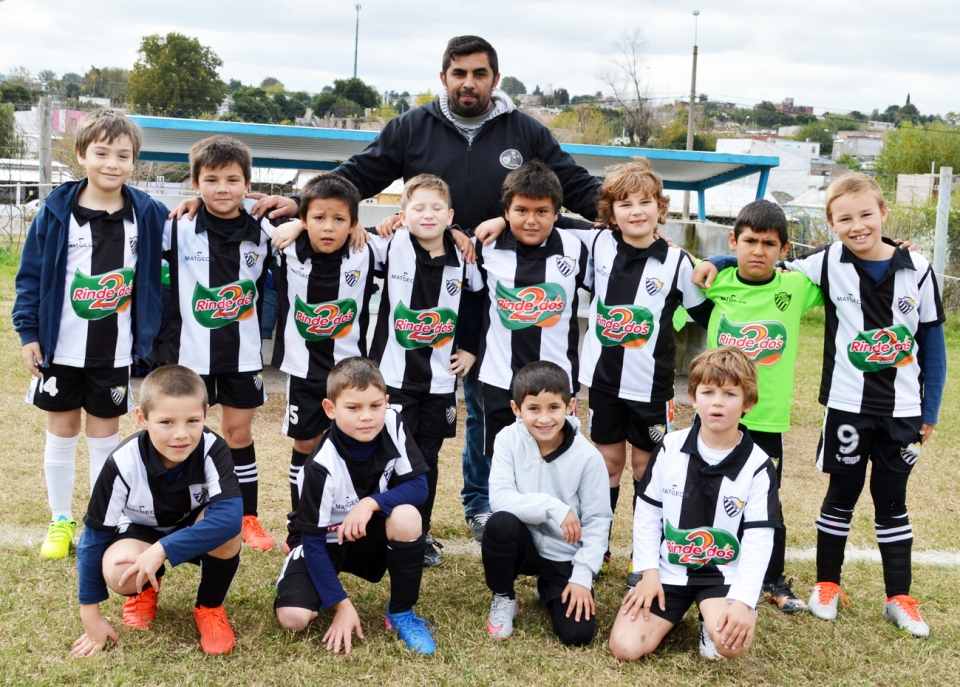 Baby Fútbol Las categorías 2012 - - Club Peñarol Dolores