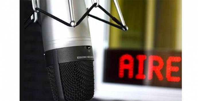 Audio-Technica celebra el éxito del AT2020 con una donación - AFIAL